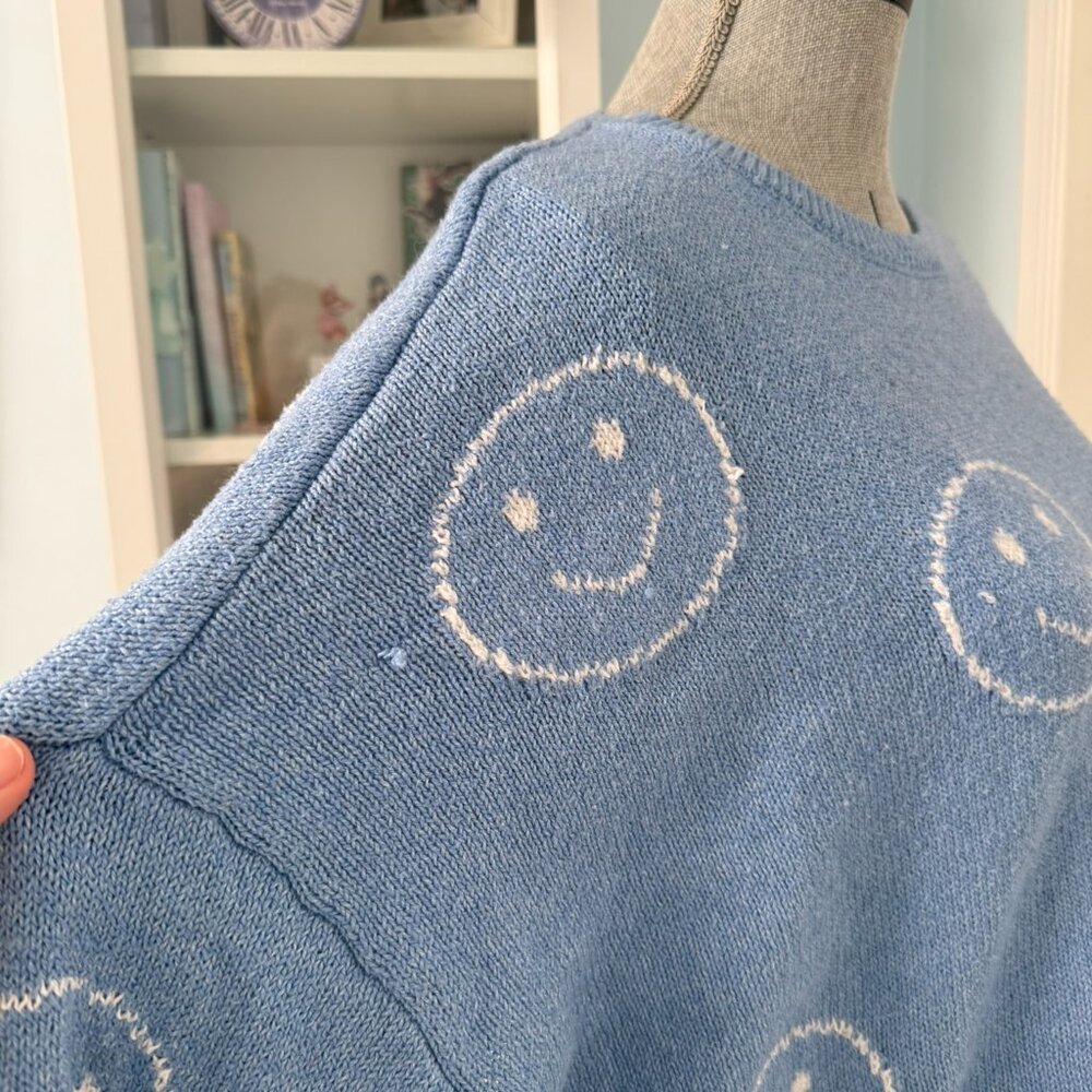 Sincerely Jules Blue Smiley Sweater – Size M - Picture 5 of 6